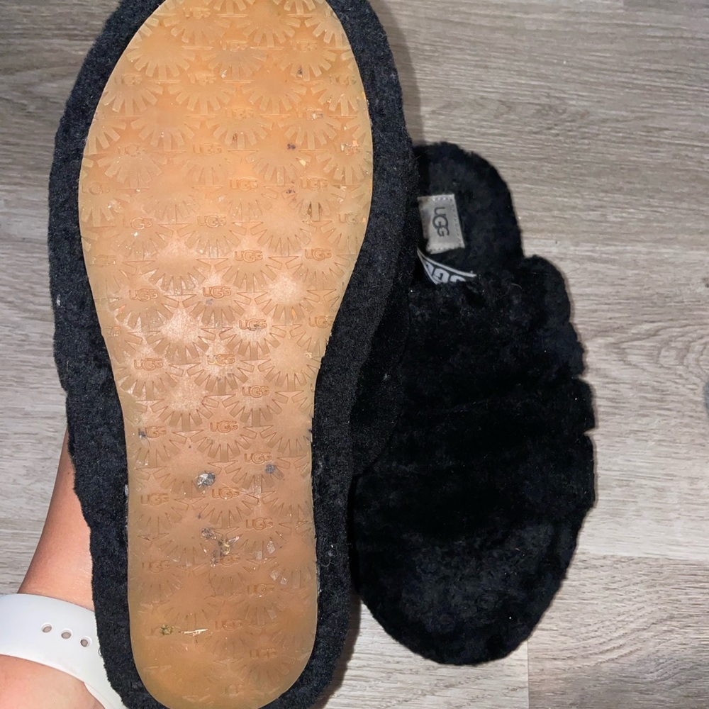 Ugg Slippers - Picture 2 of 6